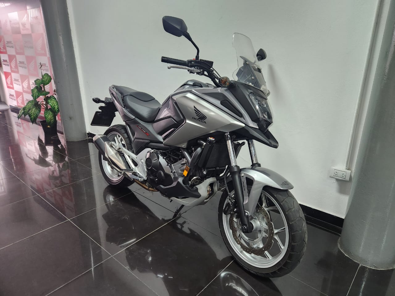 Honda NC750X 2017