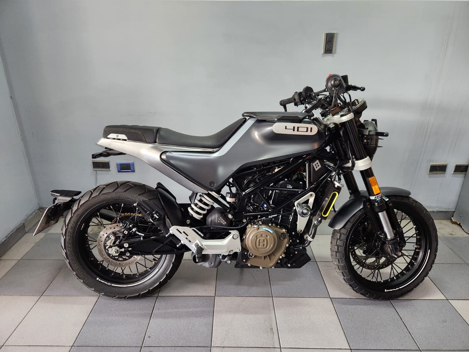 Husqvarna  Svarpilen 401 2021