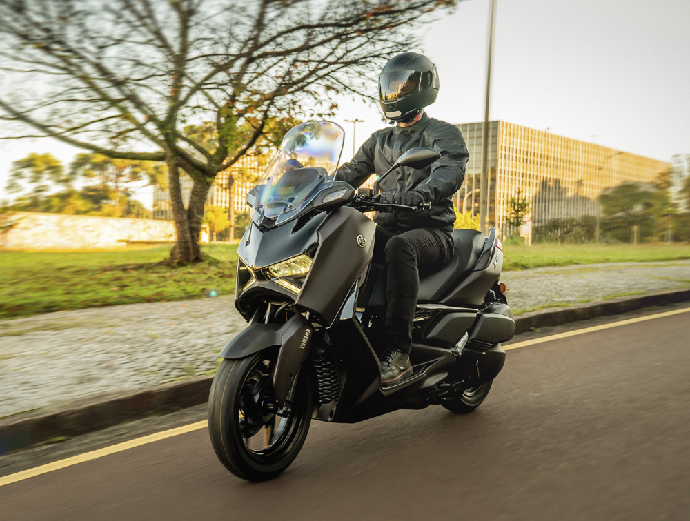 Yamaha XMAX 300 Connected