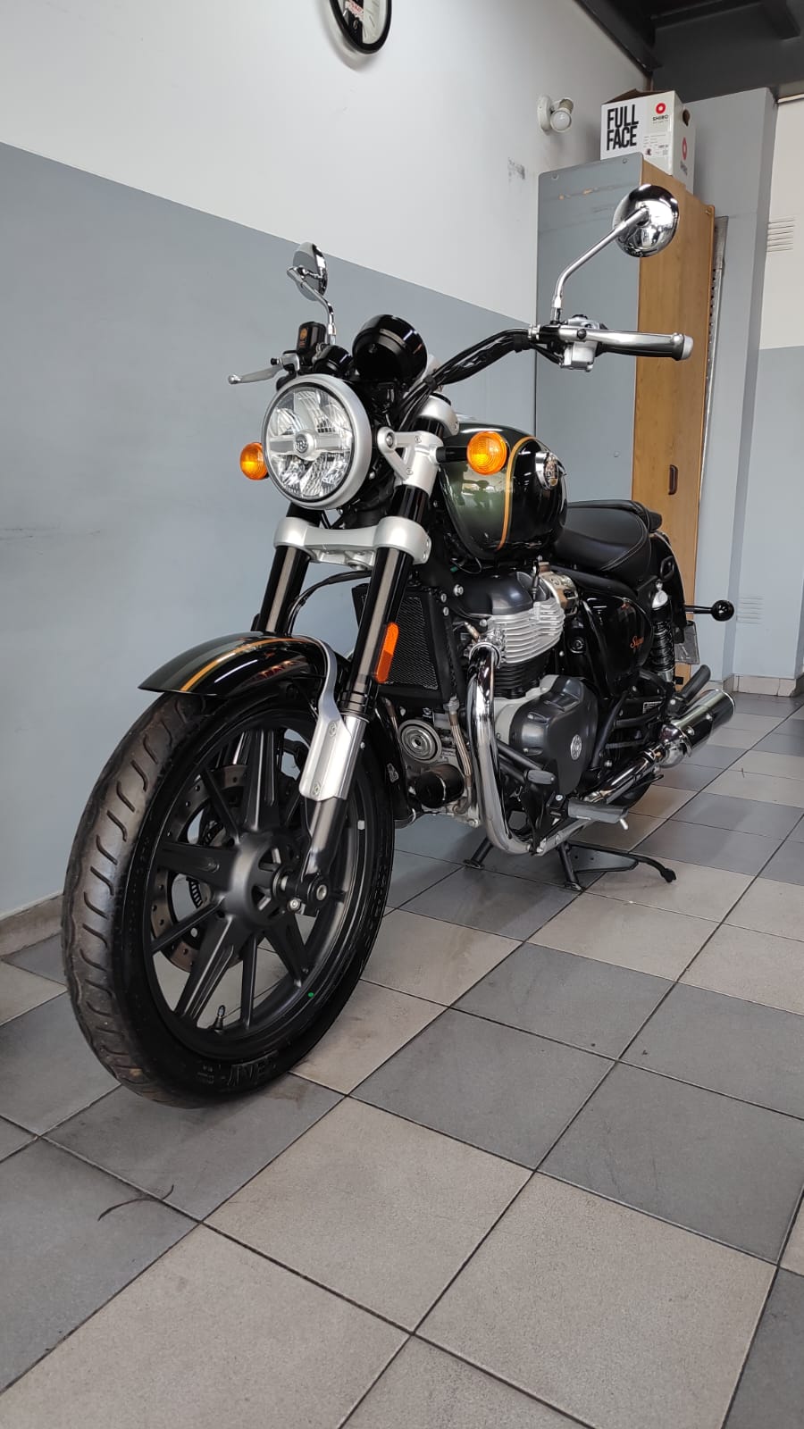 Royal Enfield Super Meteor 650 2024