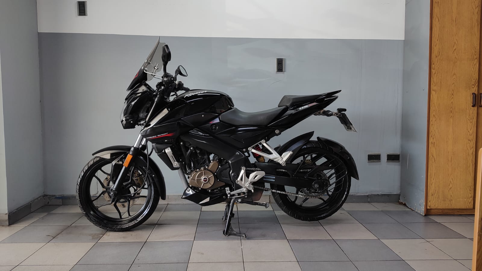 BAJAJ ROWSER NS 200 2016