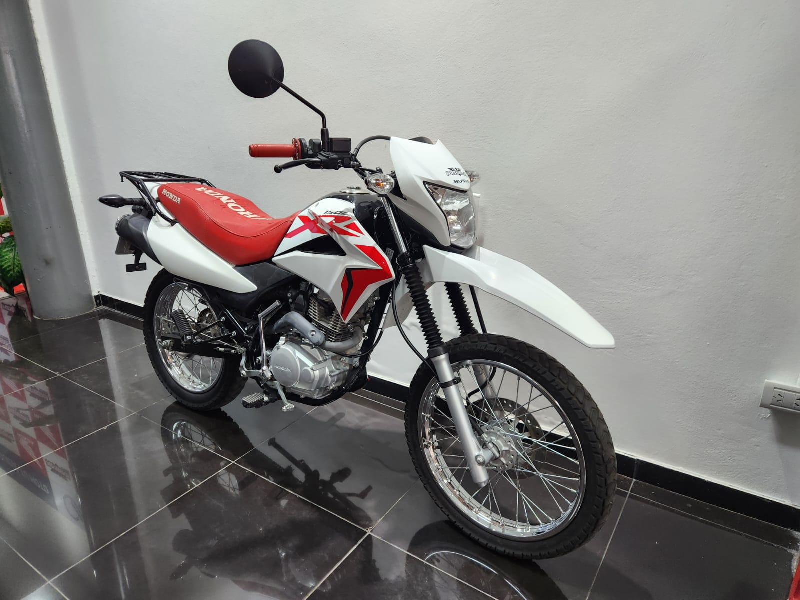 Honda XR150L 2024